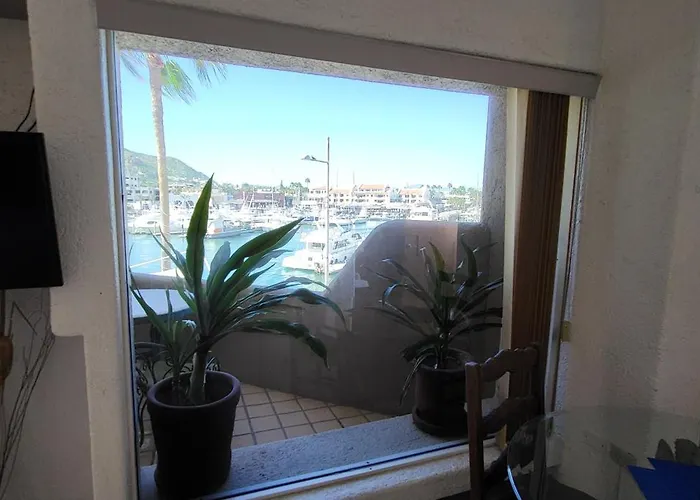 Marina Cabo Plaza "casa Pura Vida" 108a